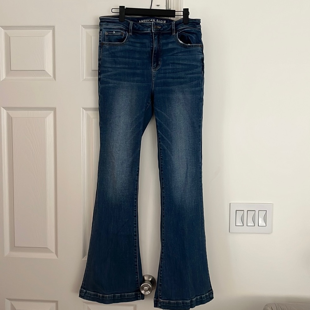 American Eagle Super High Rise Flare Current Style Jeans